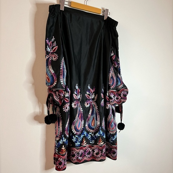 Nicole Miller Black Embroidered Boho Paisley Midi Dress Size 10 - Picture 7 of 12